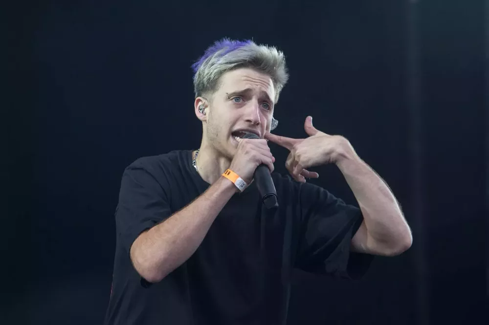wos