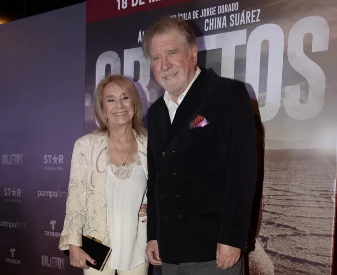 selva-y-arturo-680x1024.jpg~2